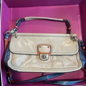 Coach City Willis Cream and Blue leather Bag with 2 way and color block